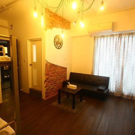 台中市 Color Houseホステル エクステリア 写真